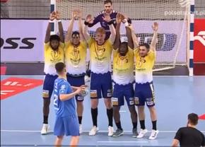 O dată în viață! Aruncarea uluitoare, în ultima secundă, care a decis finala campionatului de handbal din Polonia » Favorita Kielce, în corzi