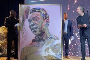 Cât a plătit Kylian Mbappe pentru un portret al idolului său! Licitație incredibilă cu un fost coleg de la PSG