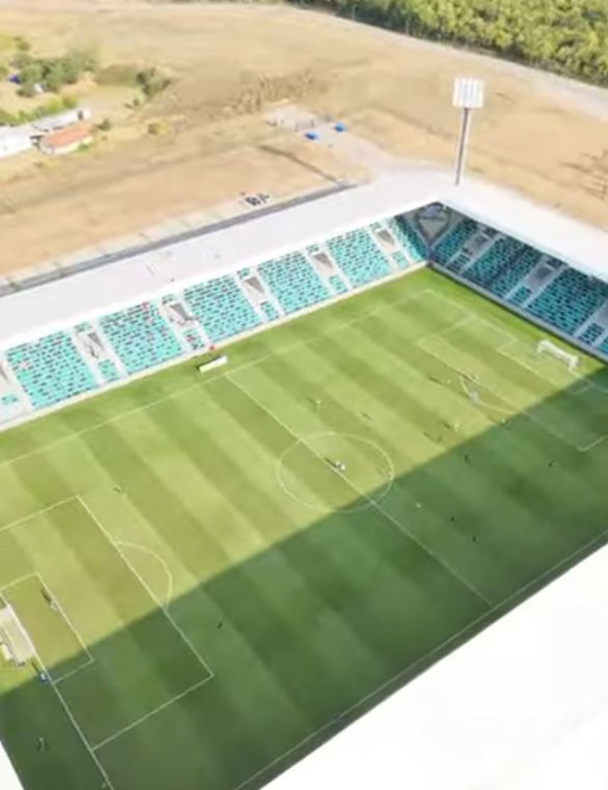 Stadionul din pădure, construit cu 30 milioane de euro, va găzdui primul mare meci! Echipa locală n-a jucat vreodată pe prima scenă