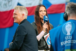 În mijlocul dramei cu Ana Ivanovic, Schweinsteiger este din nou în centrul atenției! Prezentatoarea TV a uimit pe toată lumea cu ultima fotografie