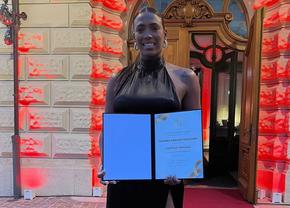 O jucătoare a Gloriei Bistrița, premiată la Gala World Fair Play Awards » Imagini cu gestul care a făcut înconjurul lumii