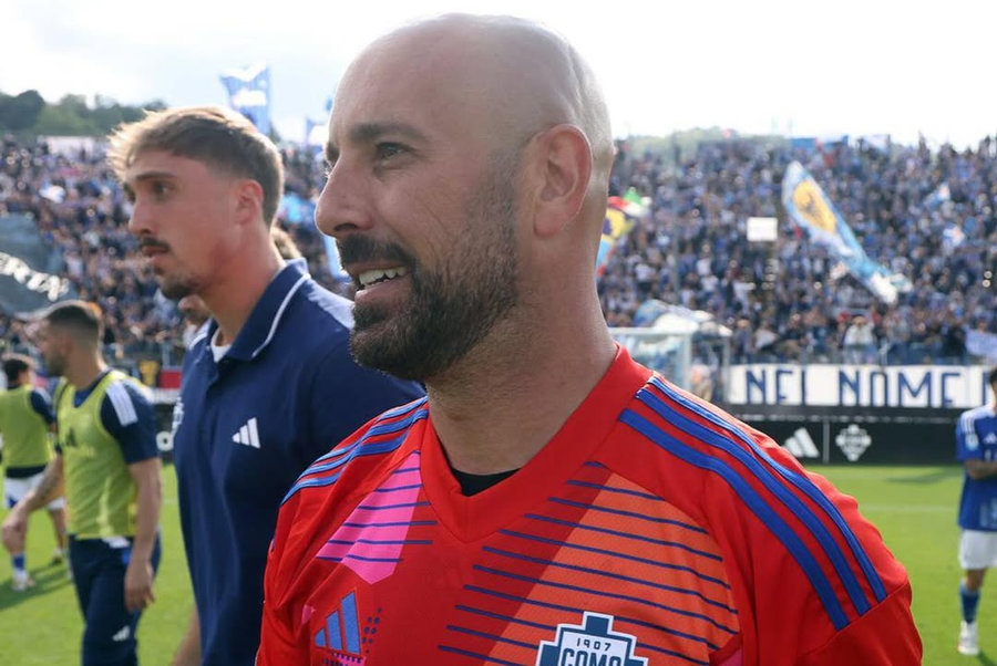 Pepe Reina evoluează în prezent la Como. Foto: Instagram Și-a anunțat retragerea la 42 de ani » Campionul mondial își ia rămas-bun de la cariera de fotbalist