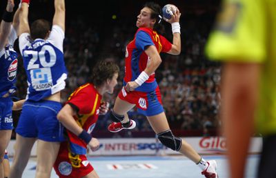 De la glorie la adio » Totul despre cariera Cristinei Neagu: debutul briliant la Mondialul din Franța, accidentările care i-au adus durere și revenirea acasă