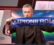 Mihai Stoica s-a ridicat pentru a agăța două fulare de trofeu