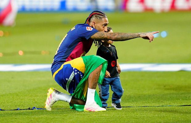 Gestul prin care Raphinha i-a surprins pe toți » Ritualul, făcut în premieră la Leeds, s-a repetat pe Montjuic