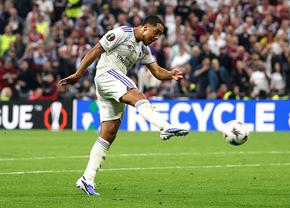 Freiburg - Aston Villa, finala Europa League » Încă un gol fabulos în final de repriză