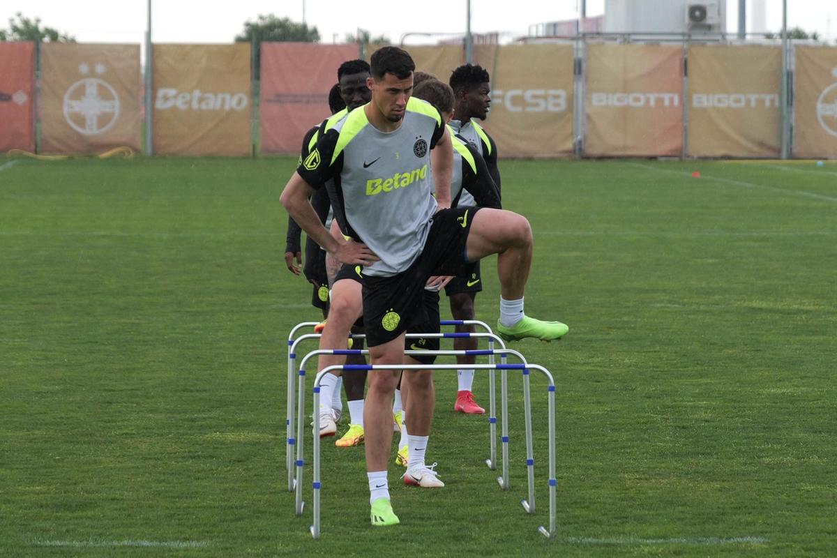 Ploaie torențială la primul antrenament al lui Marius Baciu la FCSB: ce s-a întâmplat la Berceni