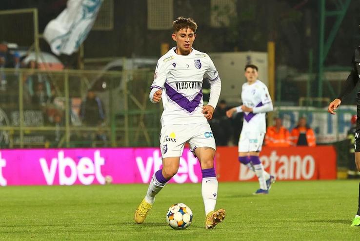Adriano Manole în tricoul lui FC Argeș / Sursă foto: Facebook