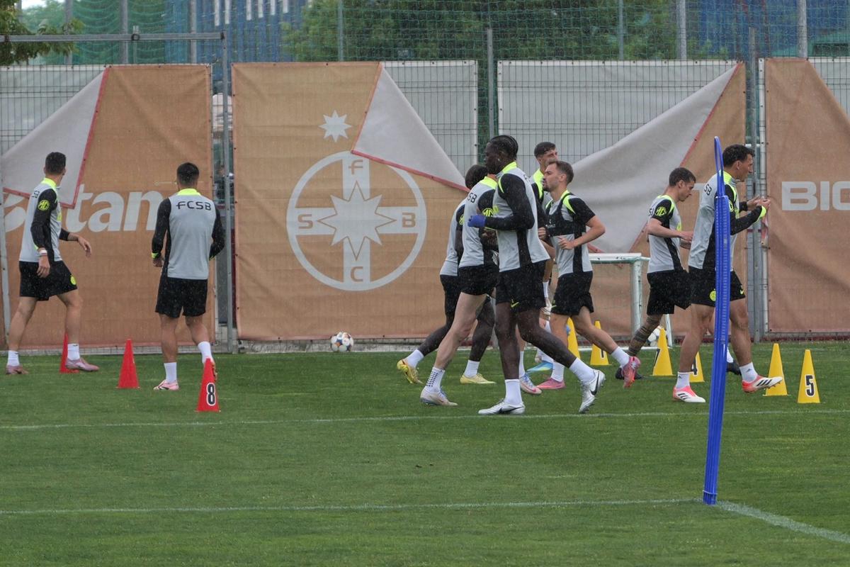 Ploaie torențială la primul antrenament al lui Marius Baciu la FCSB: ce s-a întâmplat la Berceni