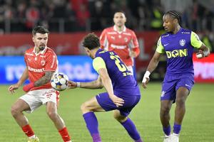 „Începe haosul la club!” » Jucătorii s-au săturat și depun notificări împotriva echipei calificate în Europa