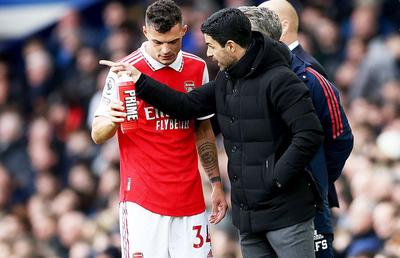 Fostul căpitan al lui Arsenal a ținut să transmită un mesaj: „Lui i se datorează totul!”
