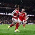 Max Dowman, alături de Declan Rice // FOTO Getty Images