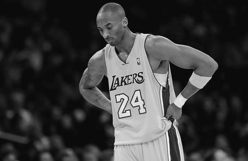 Kobe Bryant a murit la 41 de ani