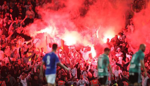 De astăzi s-au ridicat parţial restricţiile şi în Polonia, unde tribunele vor putea fi populate cu maximum 25 la sută din capacitatea stadioanelor