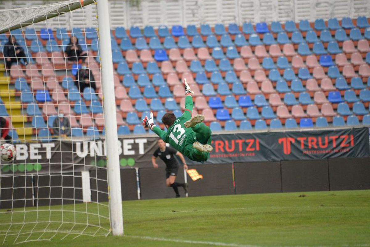 BOTOȘANI - CFR CLUJ 0-2. Marius Croitoru, dezamăgit de golurile primite de echipa sa + Avertisment pentru Chindriș: „Trebuie să îi dea de gândit”