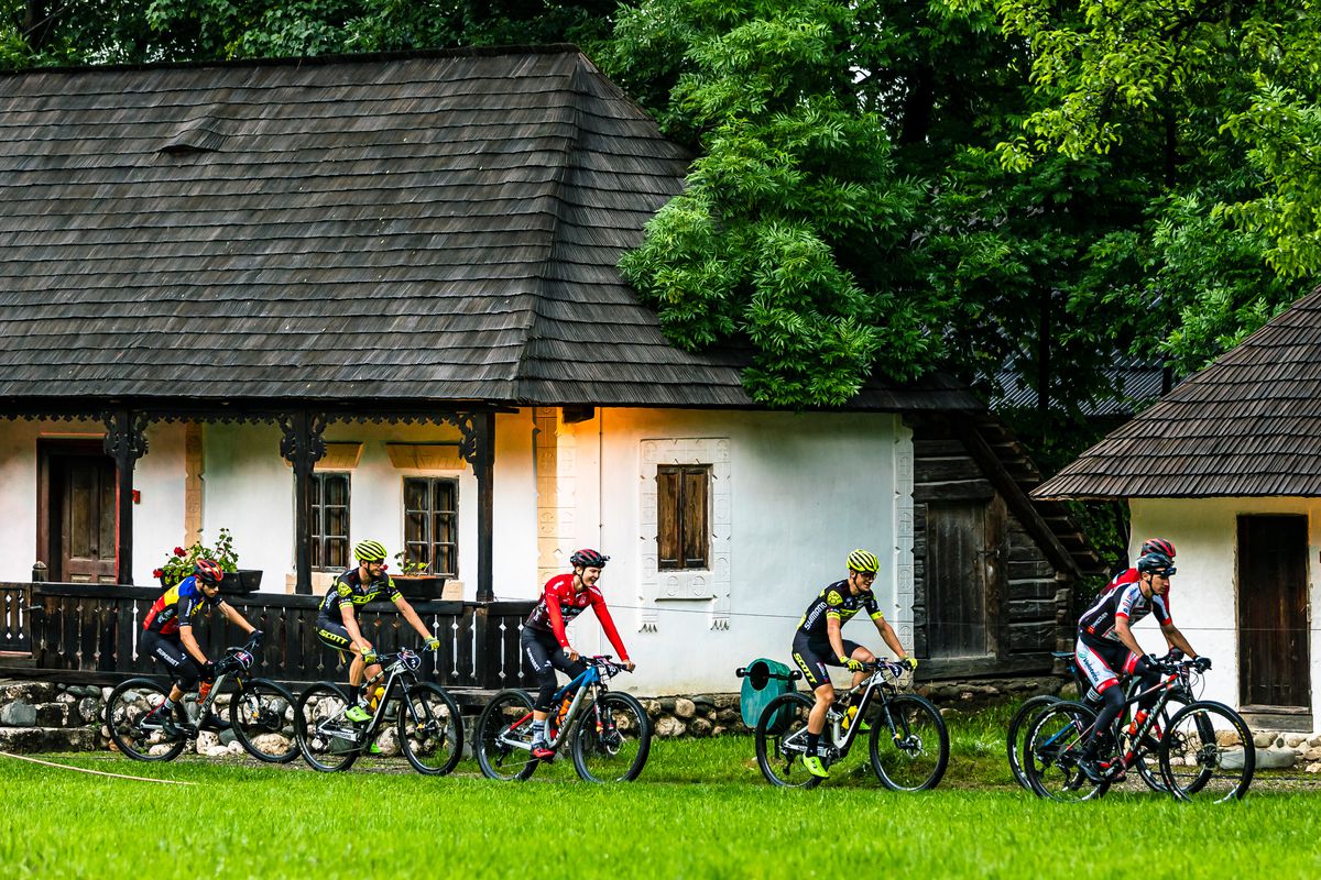 Vampire Trails 2021 » A fost spectacol pe cărările legendare ale castelului Bran