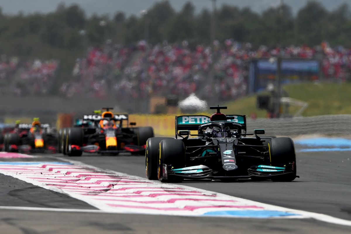 Max Verstappen a câștigat Marele Premiu al Franței! Lewis Hamilton, depășit în penultimul tur