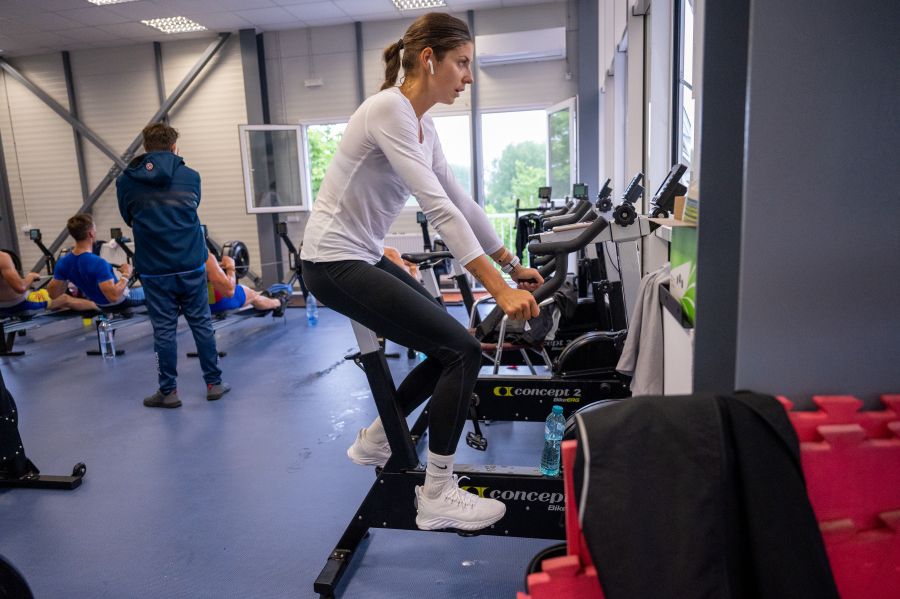 Gianina Beleagă pe bicicletă FOTO Raed Krishan Sudoare pentru Tokyo » Cum s-au pregătit la Năvodari cei 36 de canotori care vor merge la Jocurile Olimpice