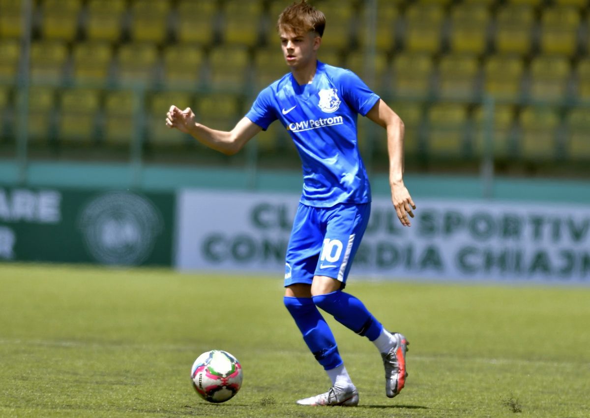 Fiul unui fost atacant din Liga 1, următorul pariu al lui Hagi la Farul?! „E «decar», arată bine! Are calități și perspective mai mari decât am avut eu”