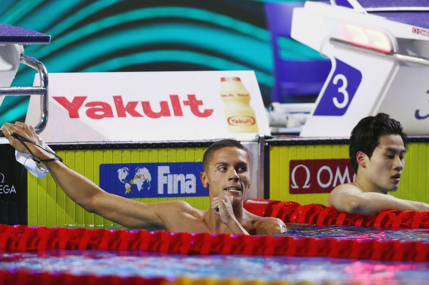 David Popovici (17 ani) concurează astăzi, de la ora 19:02, în proba de 200 de metri liber a Campionatelor Mondiale de natație în bazin lung de la Budapesta! Românul este mare favorit la medalia de aur!