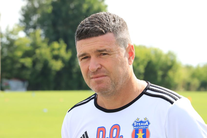 Daniel Oprița (40 de ani), antrenorul celor de la CSA Steaua, susține că regula U21 nu e benefică fotbalului românesc.
