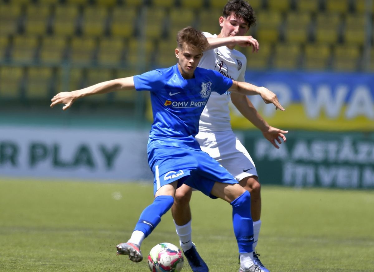 Fiul unui fost atacant din Liga 1, următorul pariu al lui Hagi la Farul?! „E «decar», arată bine! Are calități și perspective mai mari decât am avut eu”