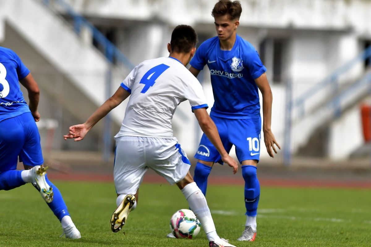 Fiul unui fost atacant din Liga 1, următorul pariu al lui Hagi la Farul?! „E «decar», arată bine! Are calități și perspective mai mari decât am avut eu”