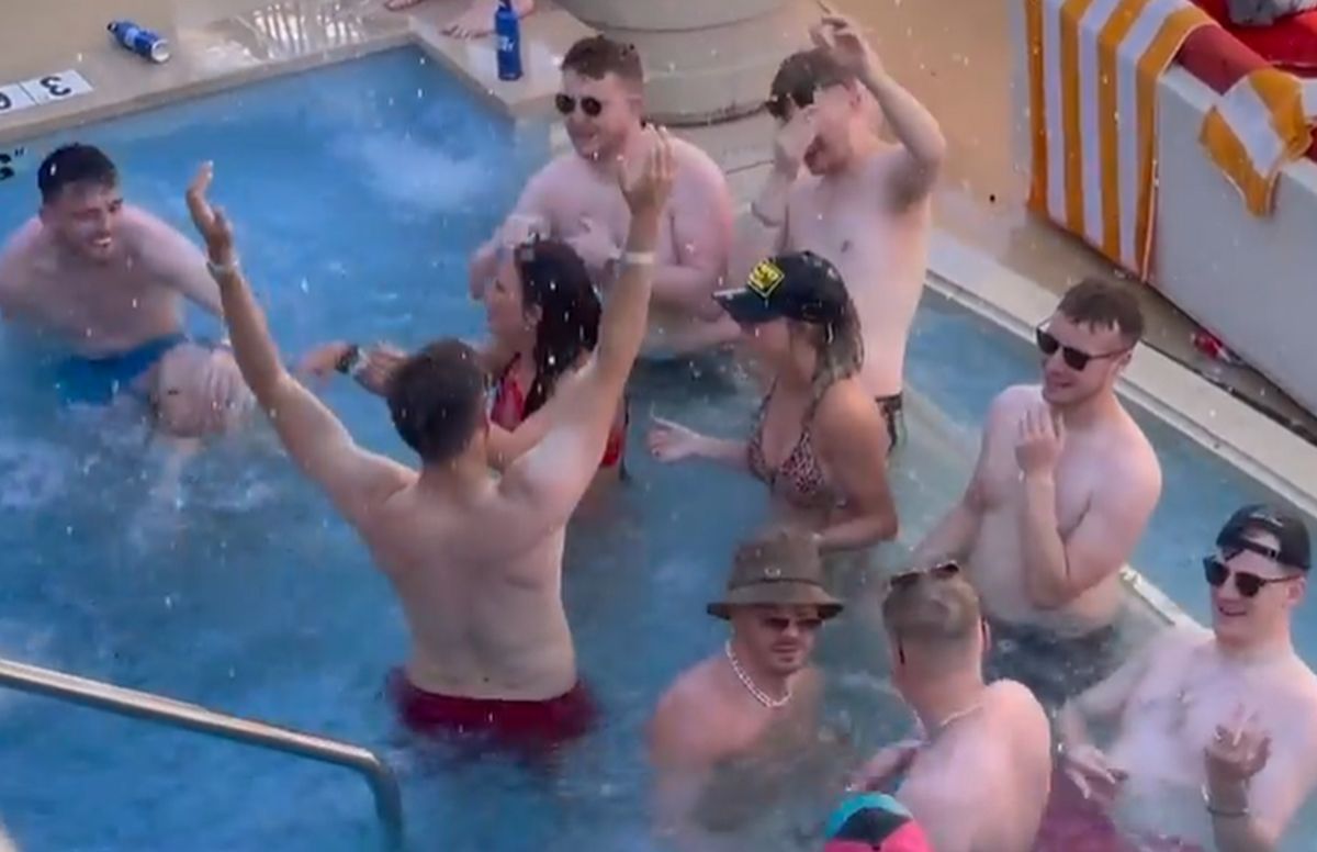 Jack Grealish și Sasha Attwood