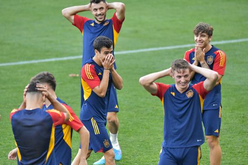 România va deschide mâine balul pentru Euro la U21 cu selecționata Spaniei într-o partidă care se va disputa mâine ,de la ora 21:45, pe stadionul Steaua.