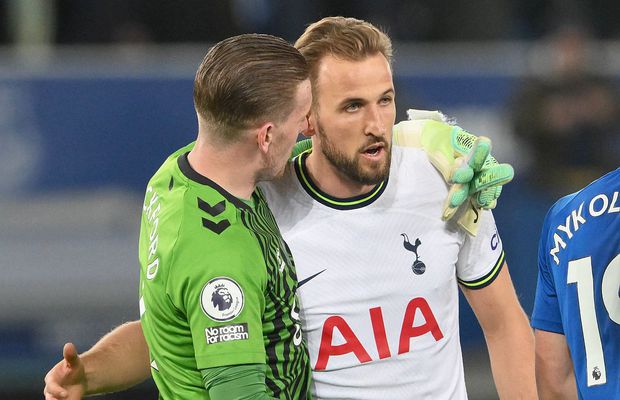 Manchester United nu are bani pentru toate vedetele » Ori portar, ori atacant!