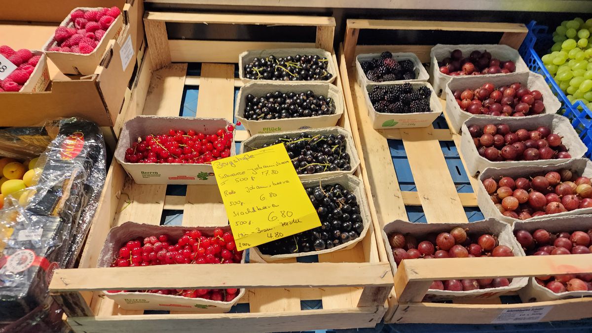 „Oborul” din inima Frankfurtului » Am vizitat piața devenită atracție turistică pentru străini