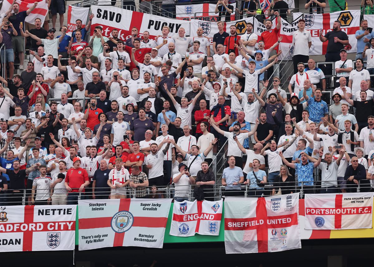 Atmosfera din meciul Danemarca - Anglia, Euro 2024