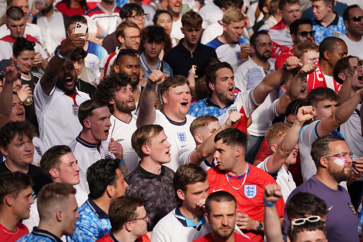 Vestea care i-a întristat pe jurnaliștii englezi prezenți pe stadion la Danemarca - Anglia: „Accident șocant”