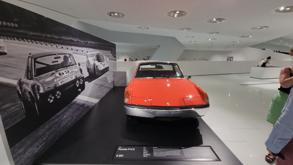 Muzeul Porsche din Stuttgart