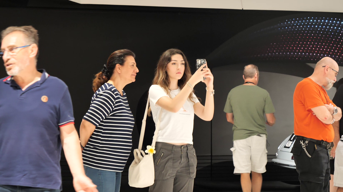 GSP.RO a intrat în culisele celui mai spectaculos muzeu auto din lume » O oră petrecută la Porsche, în Germania