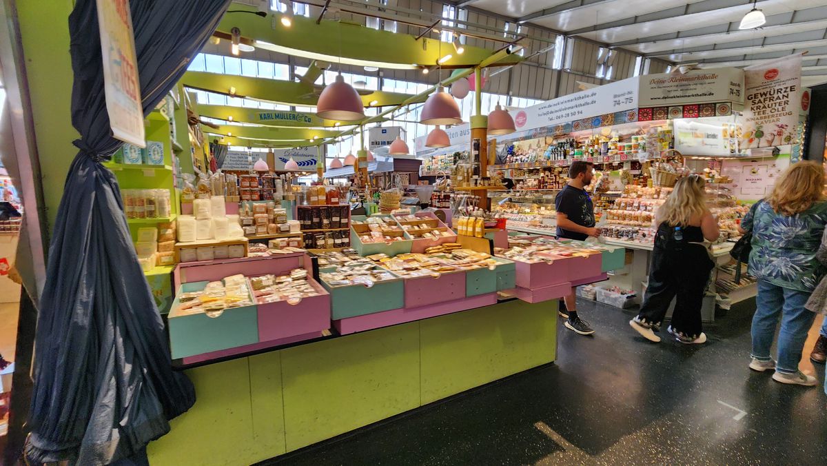 Piața din Frankfurt - „Kleinmarkthalle”