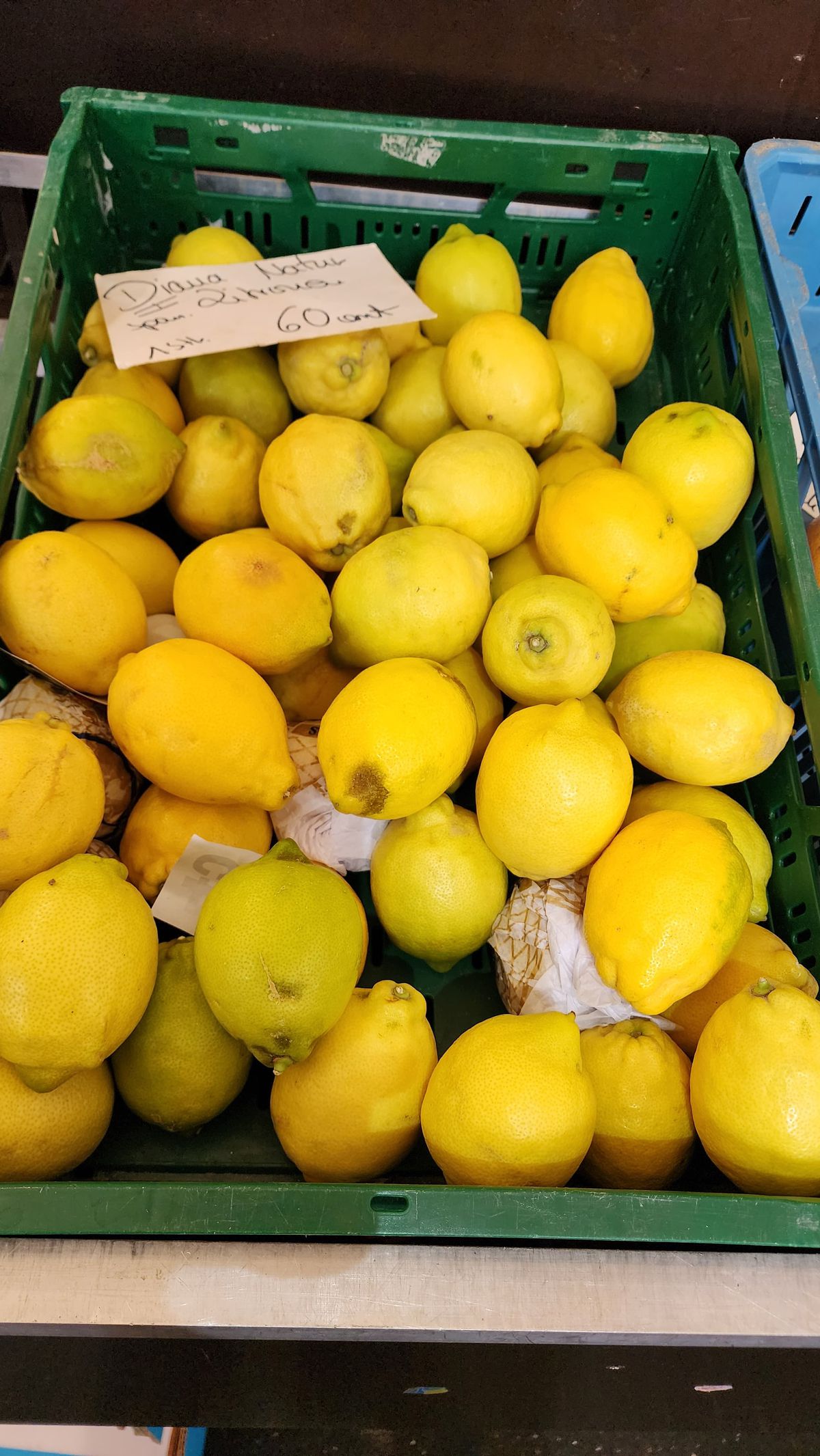 „Oborul” din inima Frankfurtului » Am vizitat piața devenită atracție turistică pentru străini