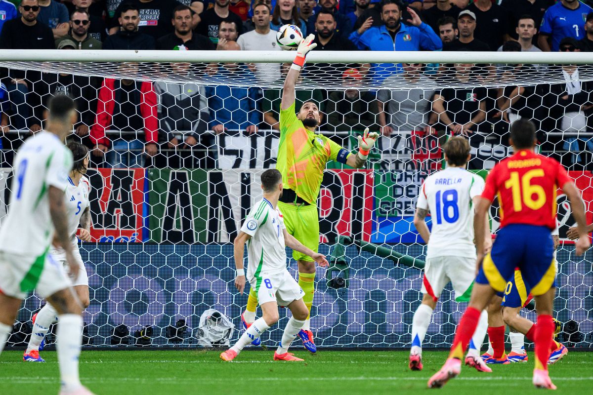 Roberto Baggio, bătut de hoți înarmați de față cu familia sa, când se uita la Spania - Italia 1-0! A ajuns la spital