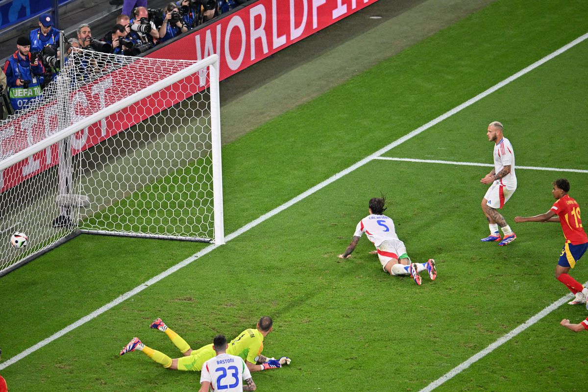 Execuția caraghioasă care a decis Spania - Italia » Număr IMENS de autogoluri în doar 18 meciuri la Euro