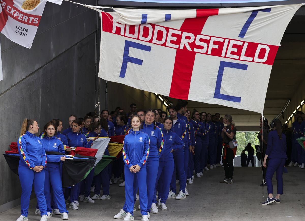 Atmosfera din meciul Danemarca - Anglia, Euro 2024