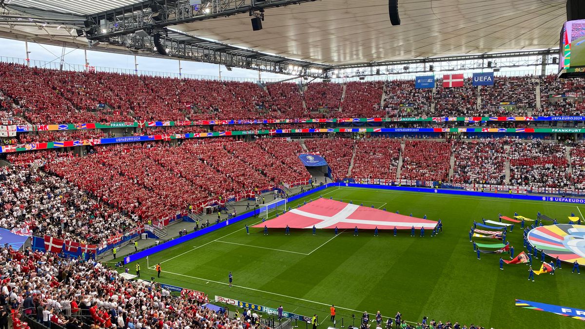 Înainte de Danemarca - Anglia