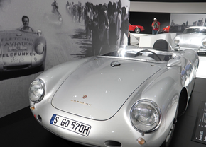 GSP.RO a intrat în culisele celui mai spectaculos muzeu auto din lume » O oră petrecută la Porsche, în Germania
