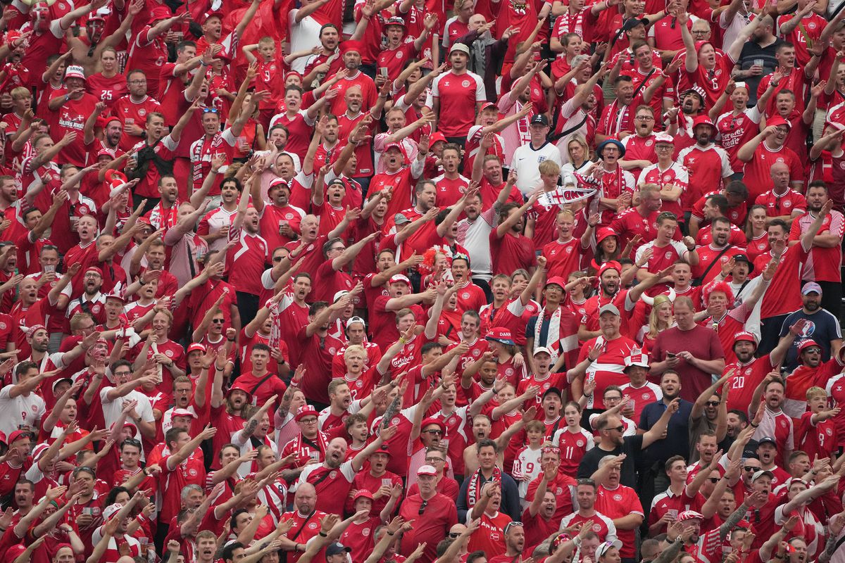 Chinurile nesfârșite ale Angliei: favorita la trofeu s-a încurcat cu Danemarca! Clasamentul Grupei C după două runde