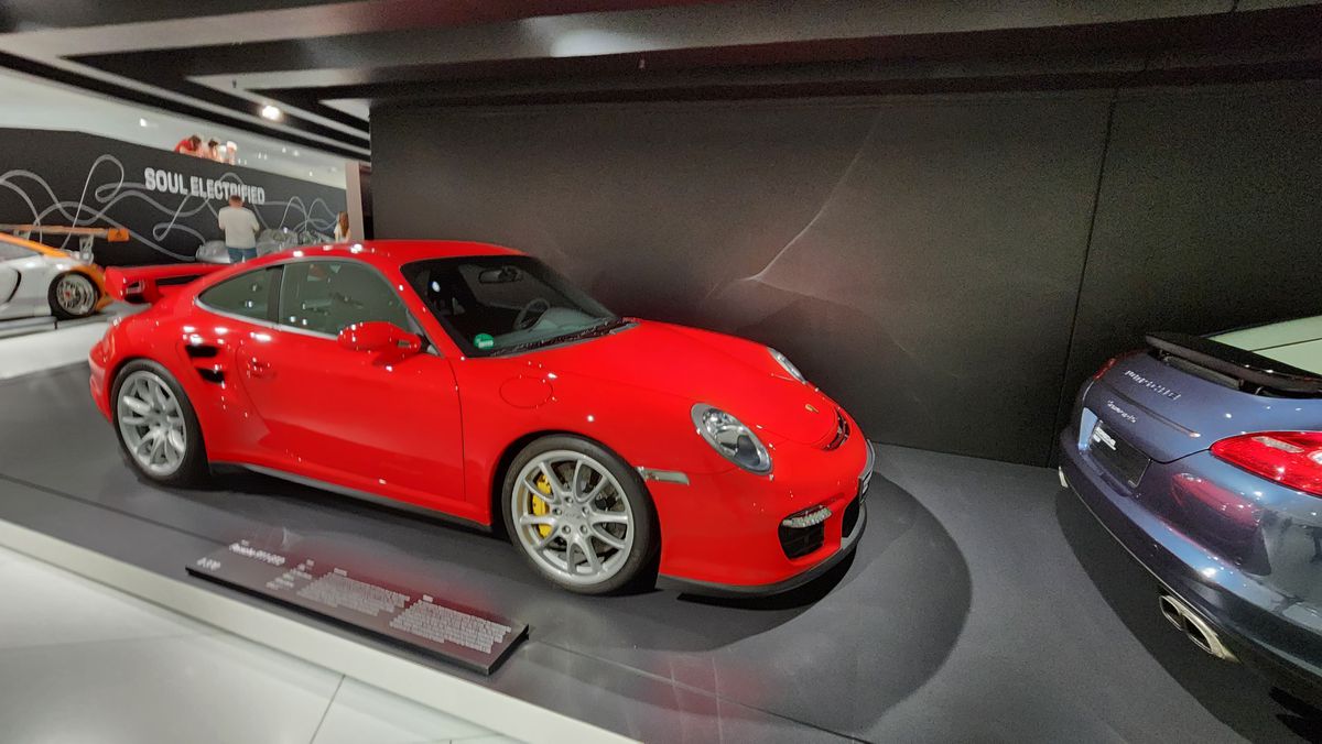 Muzeul Porsche din Stuttgart