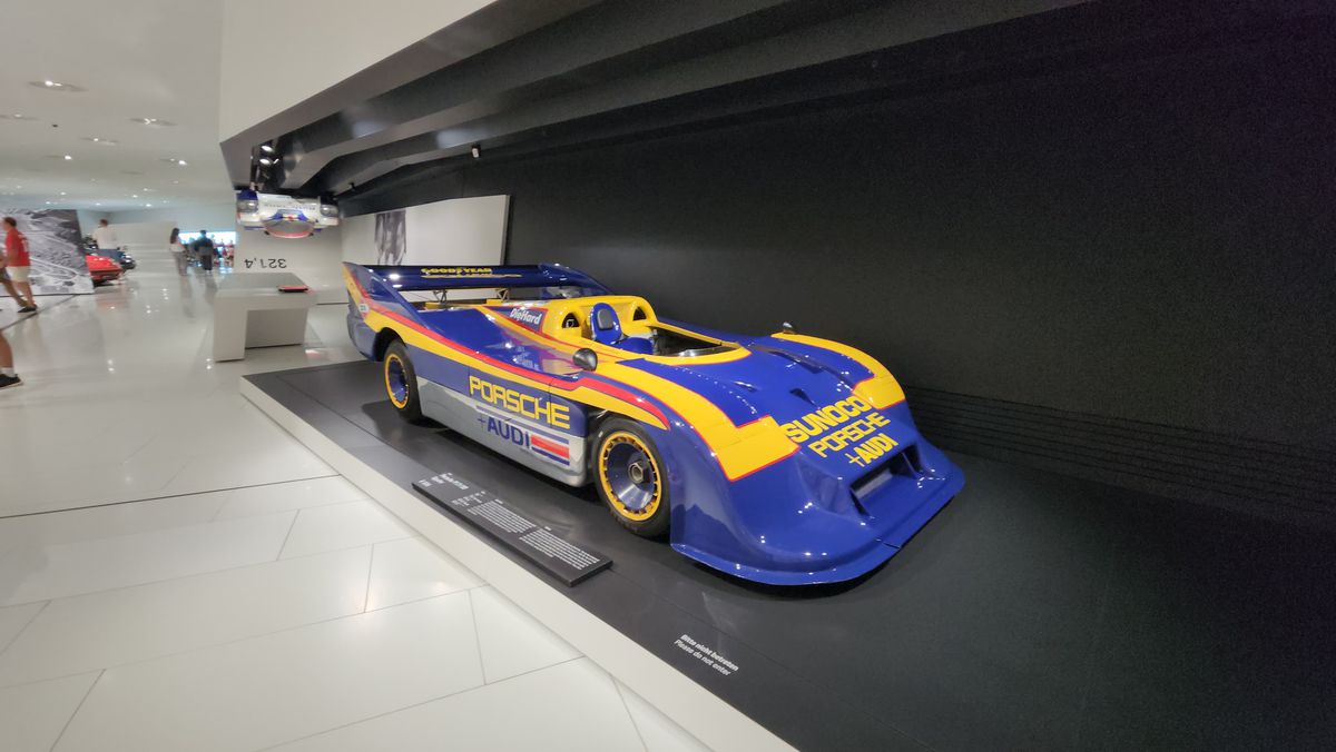 Muzeul Porsche din Stuttgart