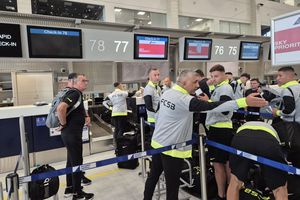 FCSB a plecat vineri dimineață spre Olanda pentru cantonamentul de vară » Cine sunt marii absenți