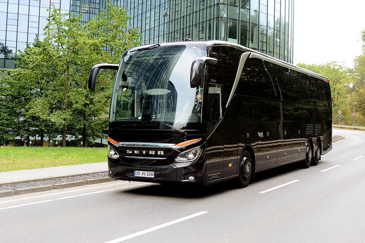 Noul autocar al celor de la FCSB. Foto: setra-bus.com