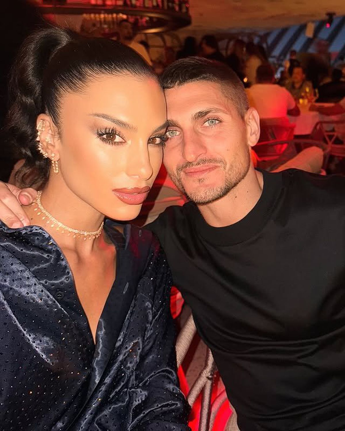Zlatan Ibrahimovic, Marco Verratti și Jessica Aidi, pe plajă în Ibiza