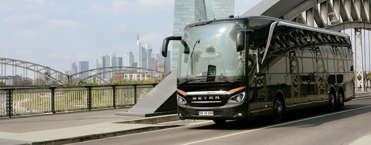 Noul autocar al celor de la FCSB. Foto: setra-bus.com