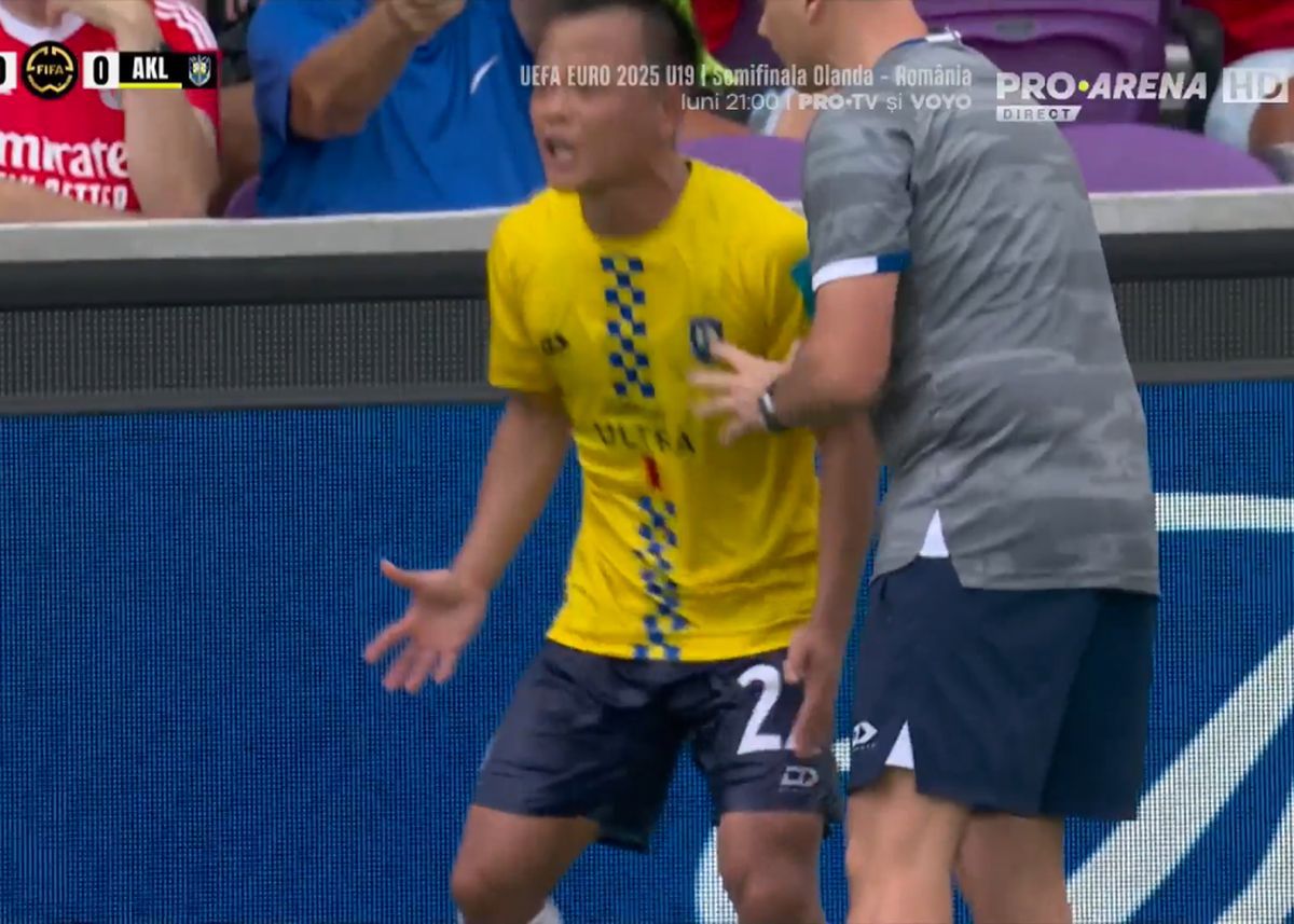 Așa ceva nu s-a mai văzut! Imagini unice, la Campionatul Mondial al Cluburilor » A refuzat să iasă și l-a lăsat „mască” pe antrenor